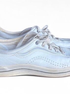 Keds Women's Light Blue Leather Lace-Up Sneakers